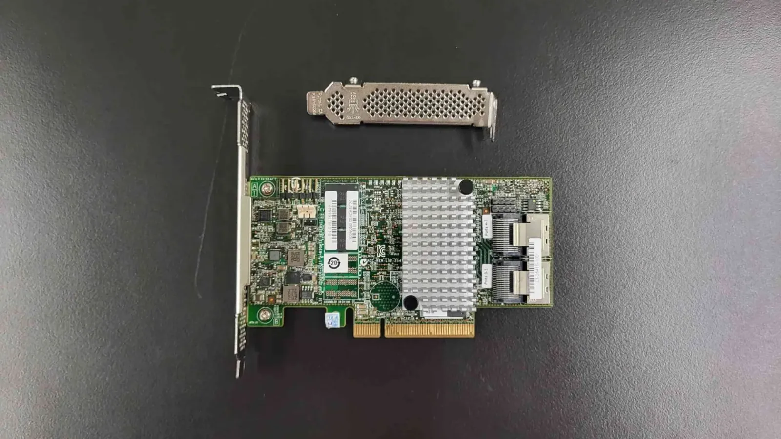 LSI 9207-8i (IT-Mode)